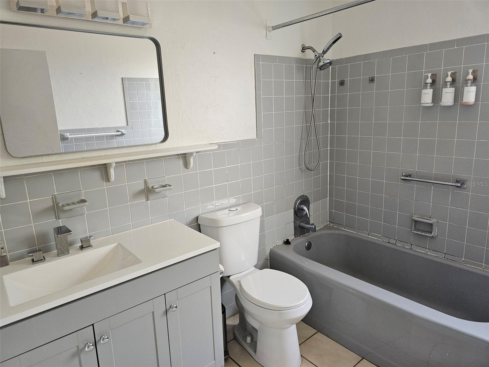 Image 16 of 26 For 7409 Manatee Street