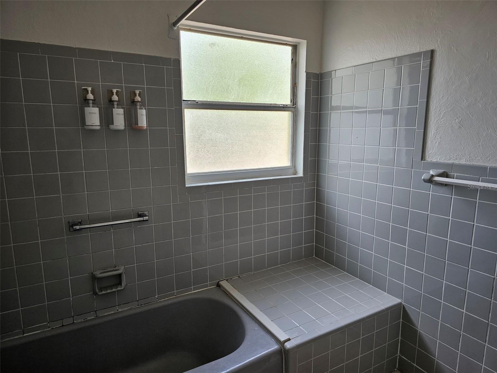 Image 17 of 26 For 7409 Manatee Street