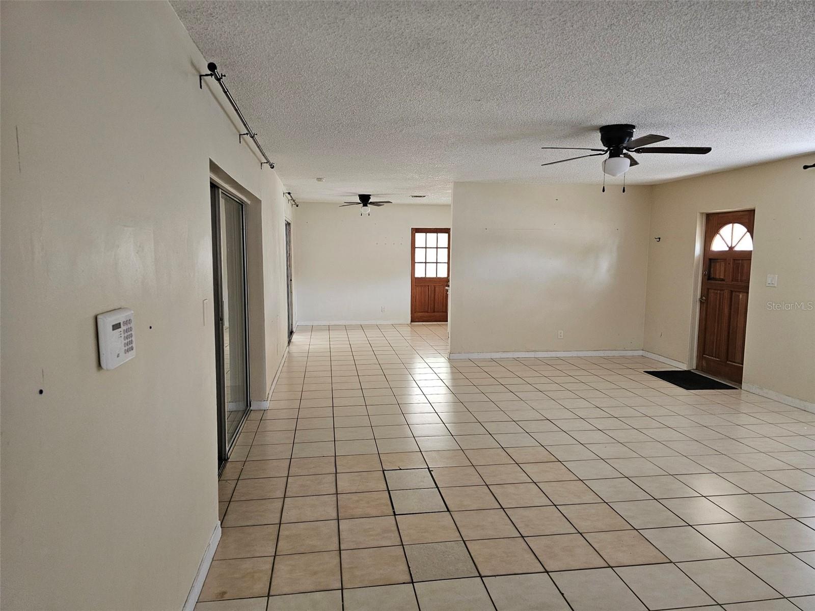 Image 21 of 26 For 7409 Manatee Street