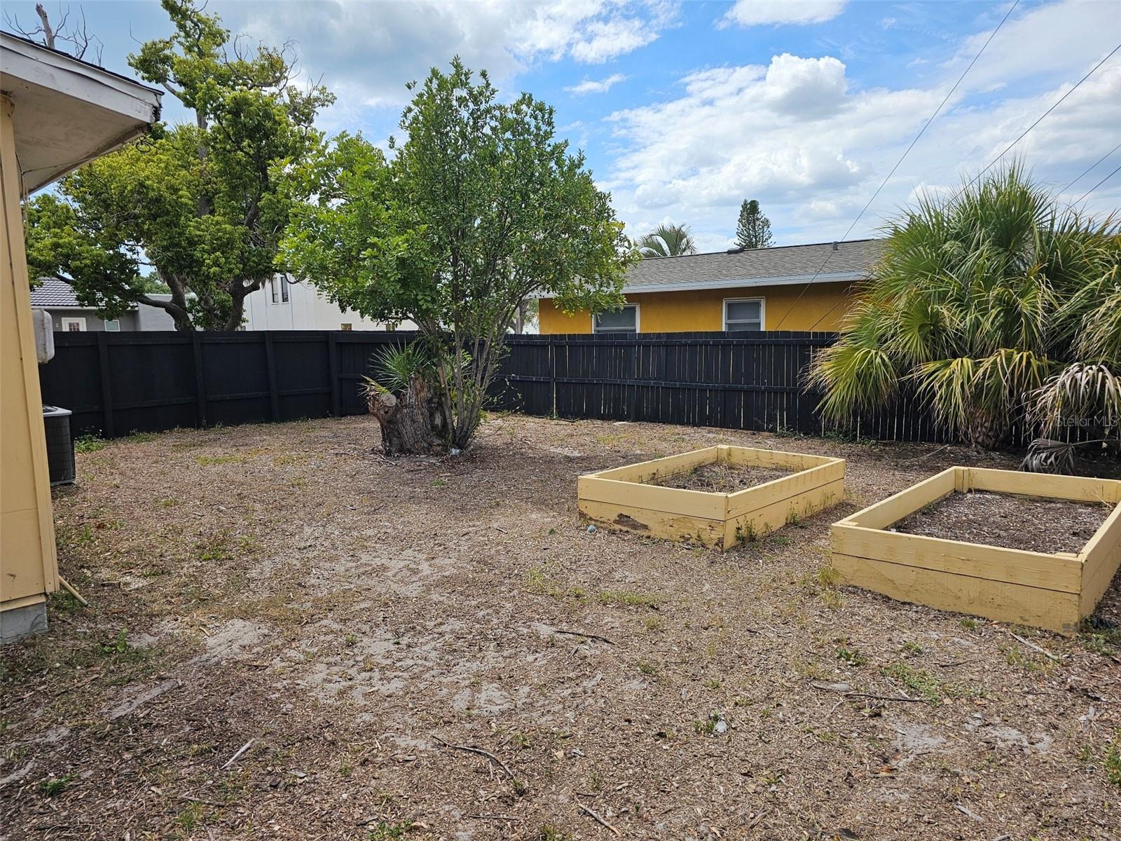 Image 26 of 26 For 7409 Manatee Street