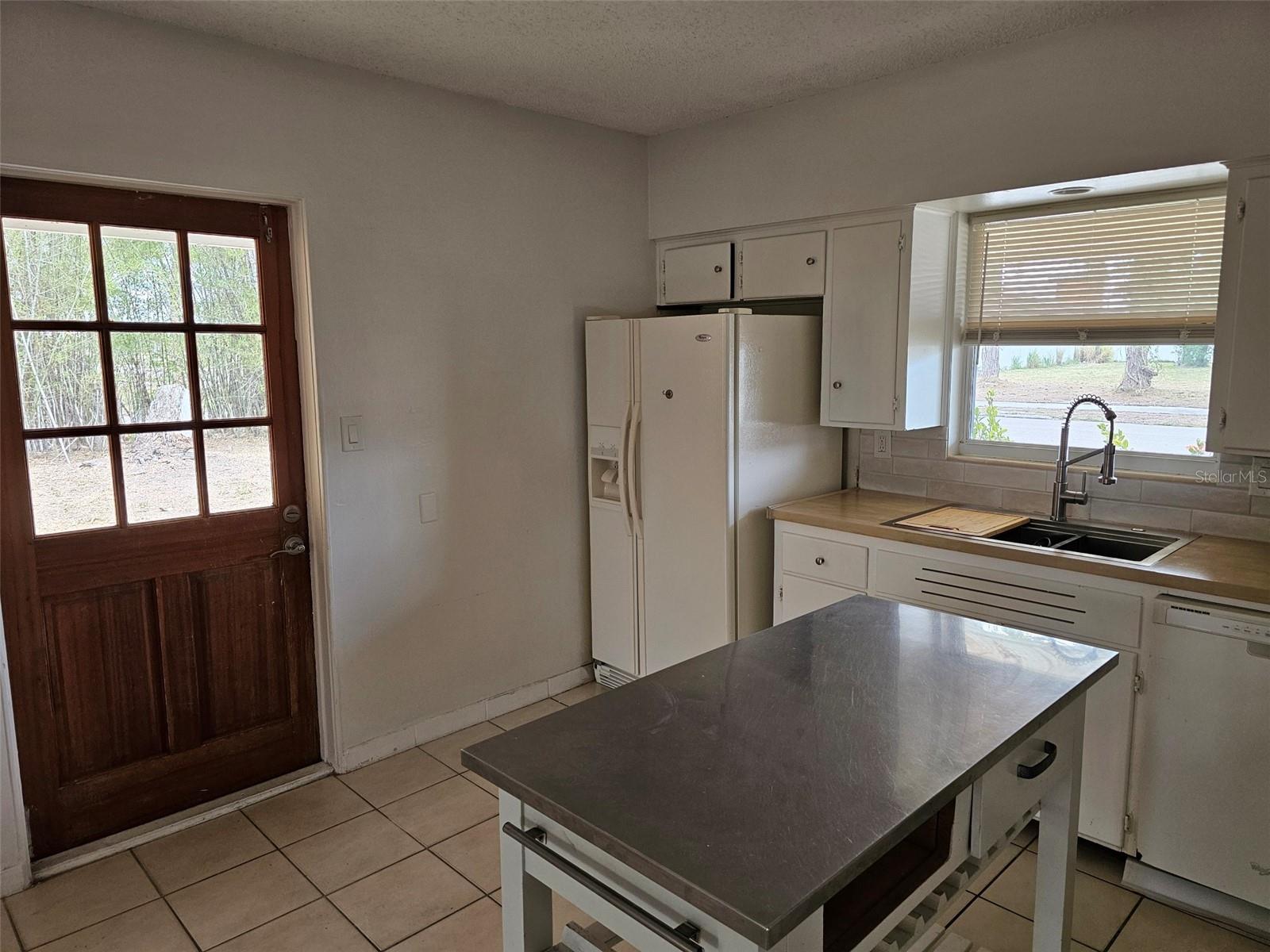 Image 4 of 26 For 7409 Manatee Street