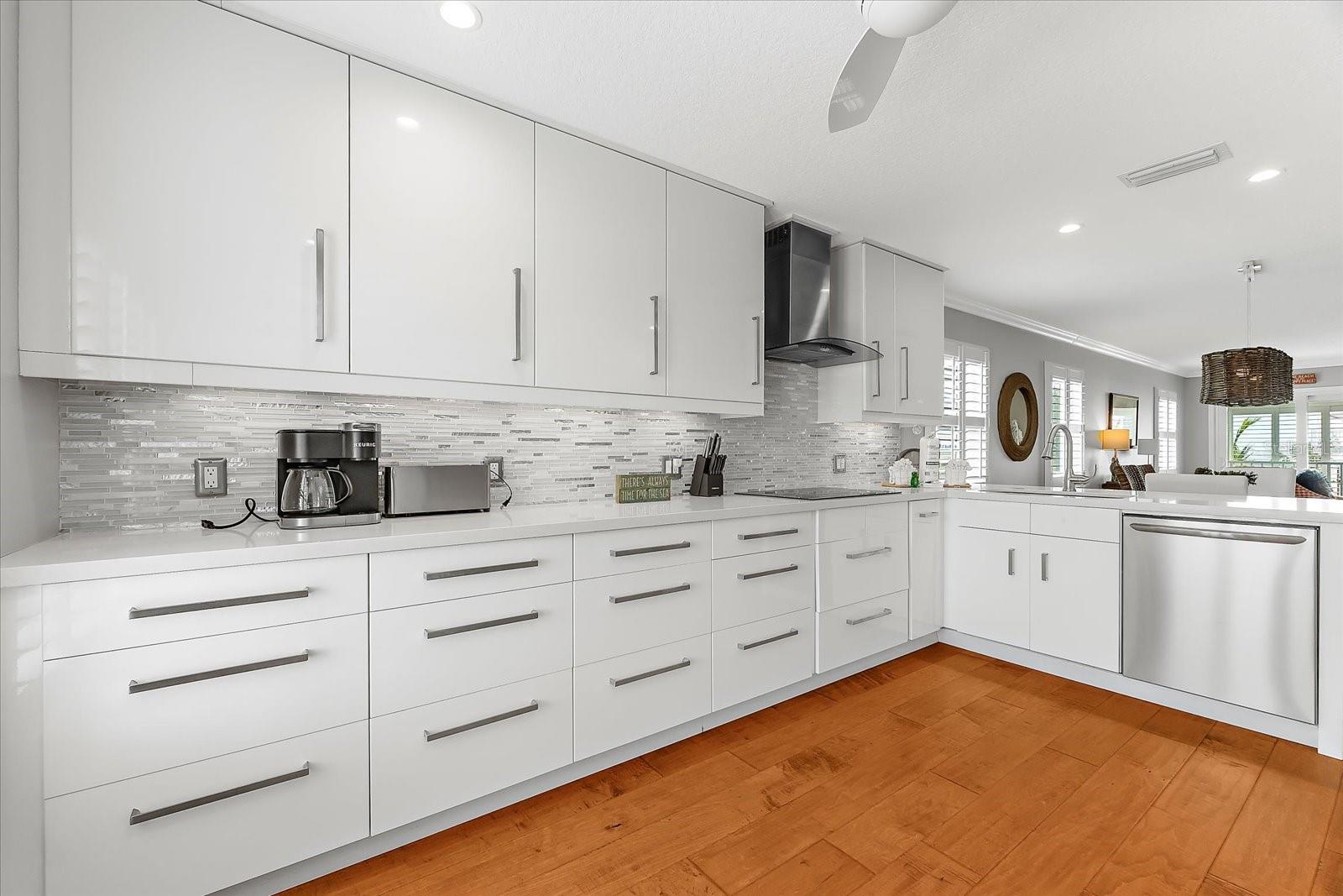 Image 13 of 73 For 2300 Avenue B
