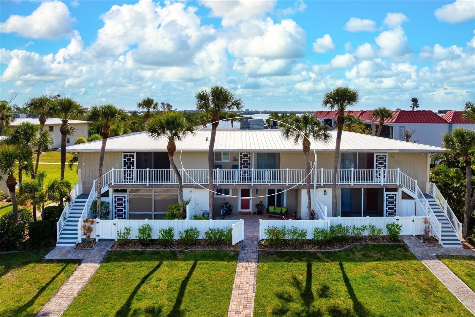 Image 2 of 28 For 711 Manatee Avenue