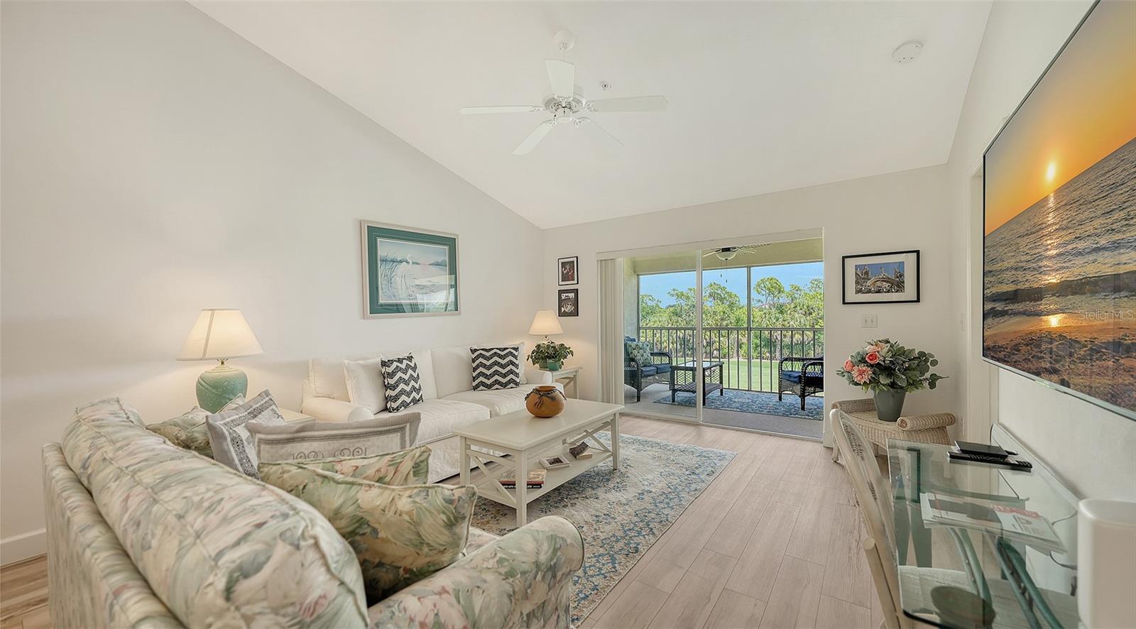 Image 18 of 63 For 8735 Olde Hickory Avenue 8308