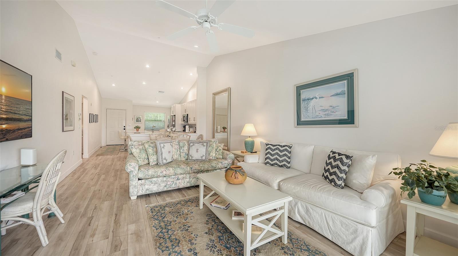 Image 21 of 63 For 8735 Olde Hickory Avenue 8308