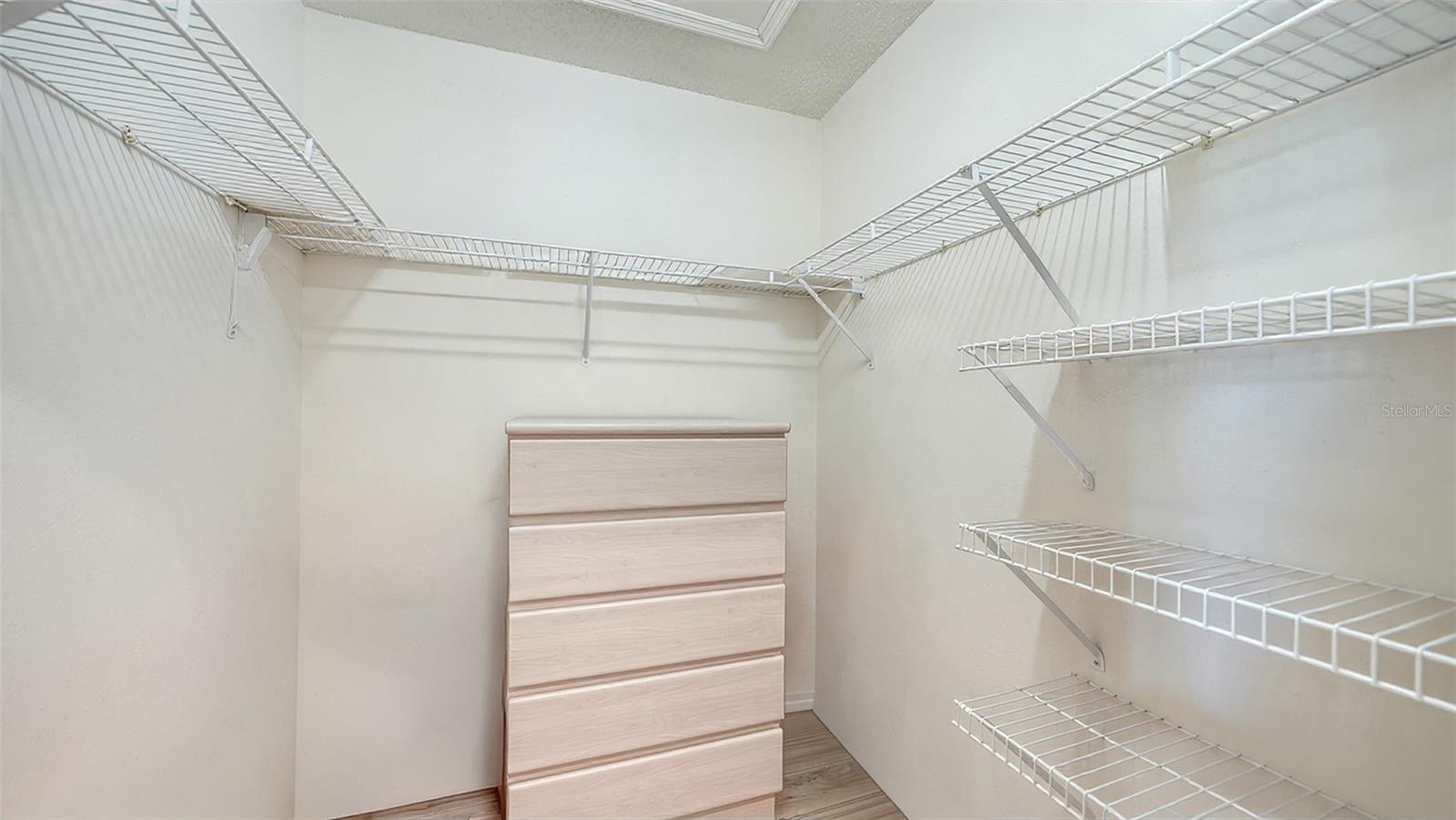 Image 26 of 63 For 8735 Olde Hickory Avenue 8308
