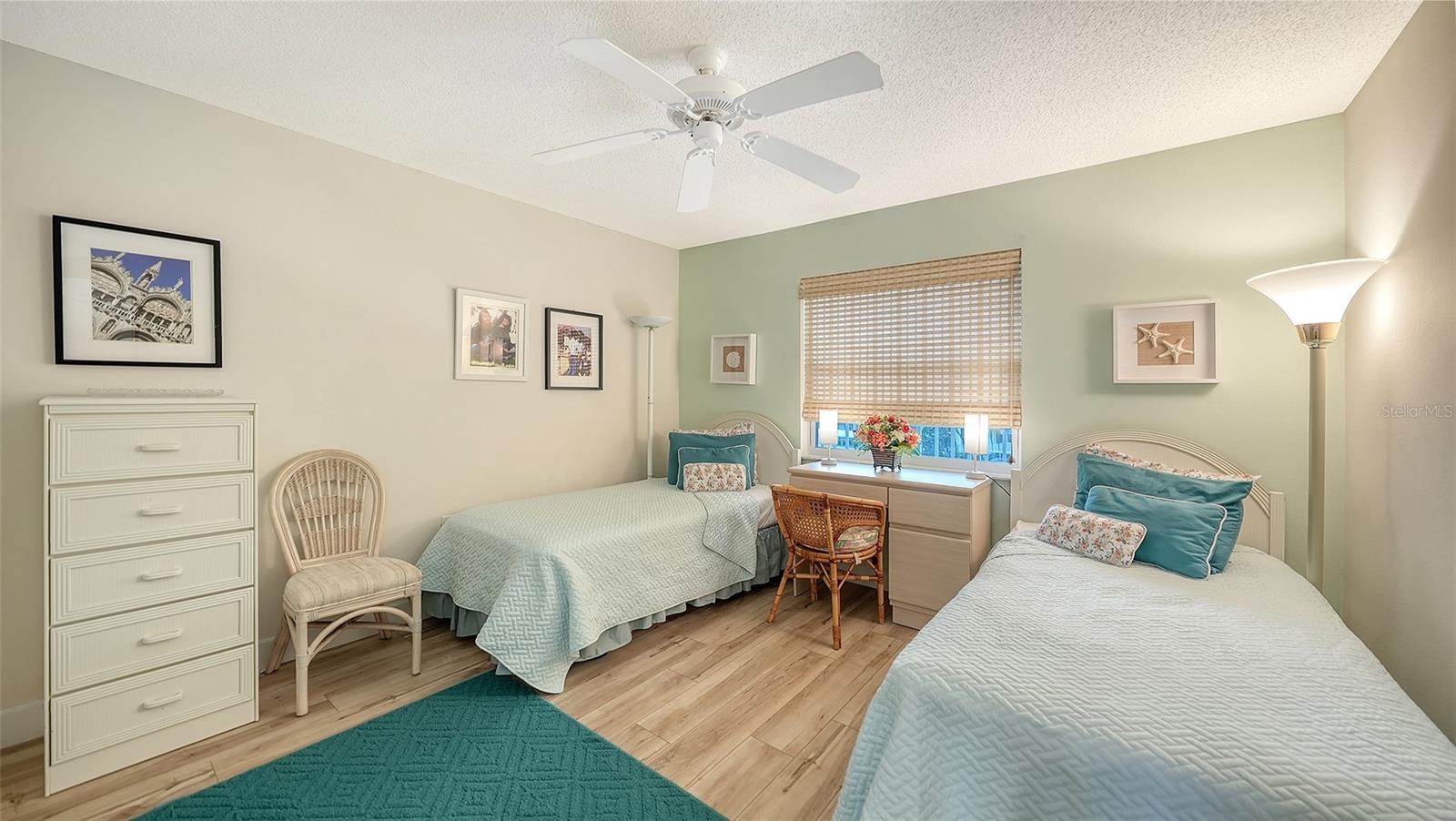 Image 31 of 63 For 8735 Olde Hickory Avenue 8308