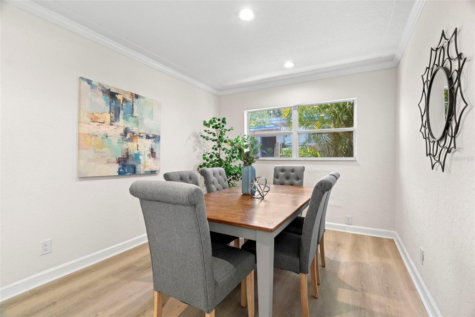 Image 14 of 34 For 5813 18th Avenue S
