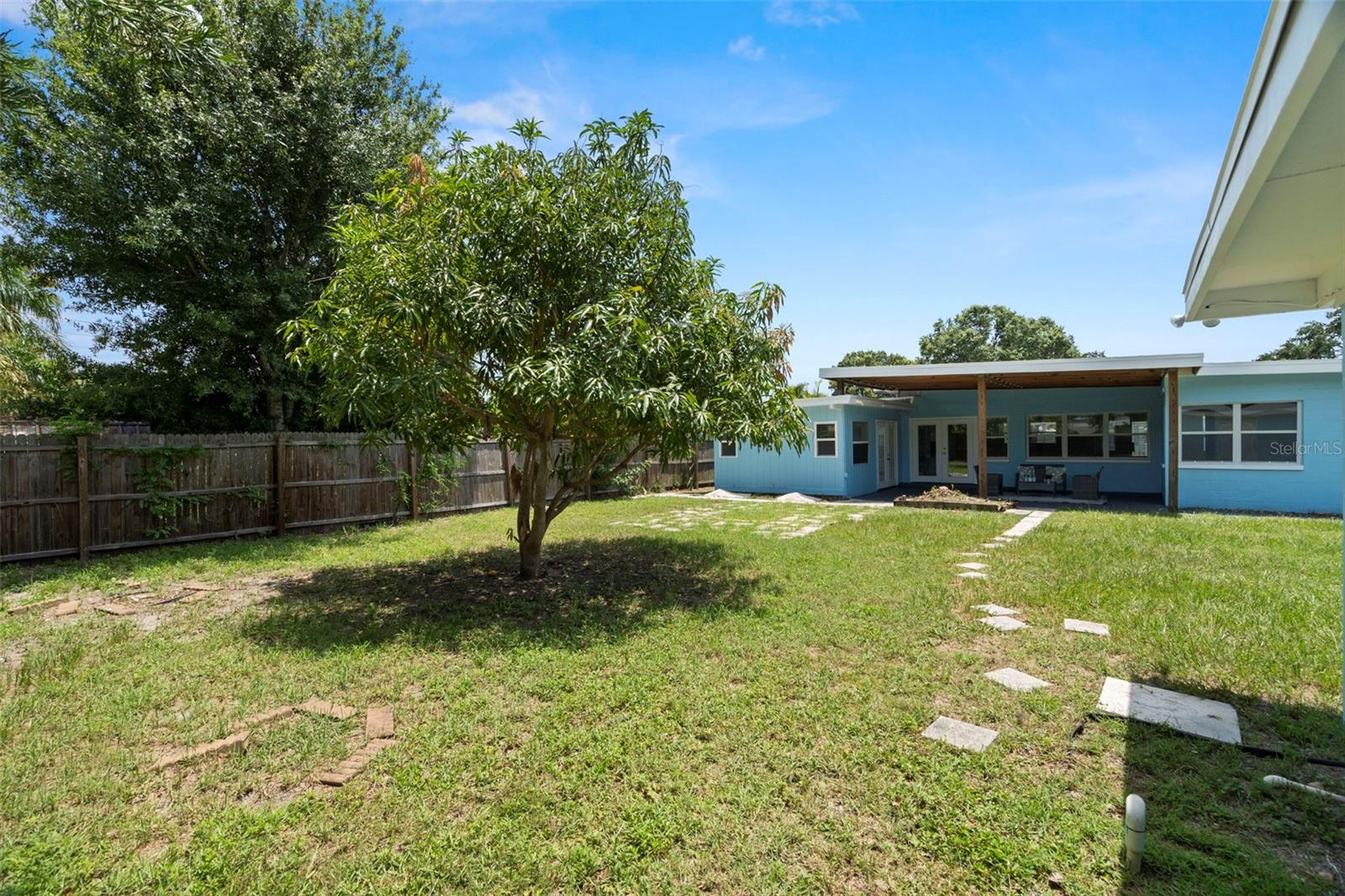 Image 30 of 34 For 5813 18th Avenue S