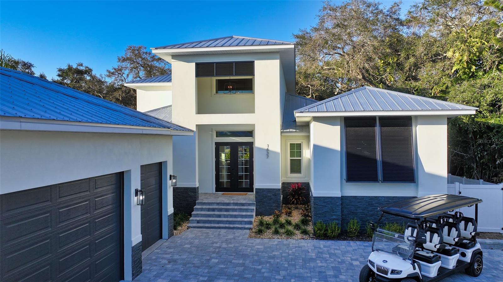 Image 2 of 84 For 1537 Siesta Drive