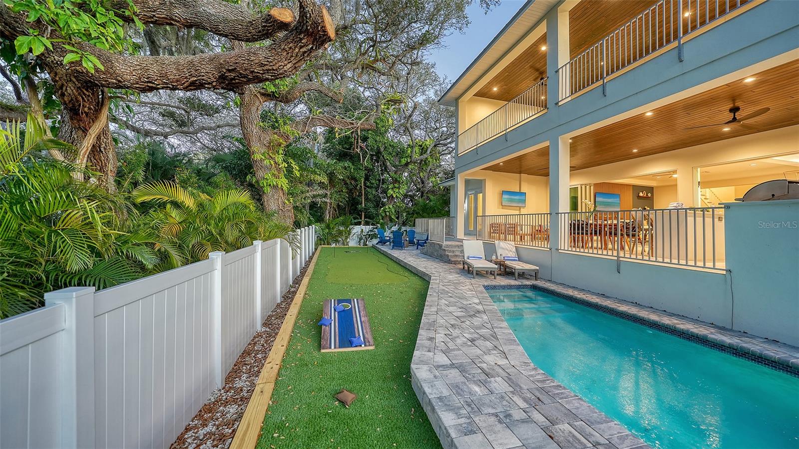 Image 4 of 84 For 1537 Siesta Drive