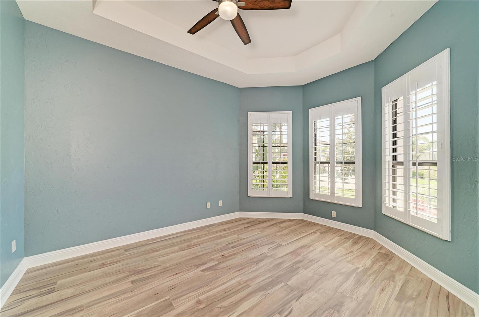 Image 3 of 51 For 5819 Title Row Drive