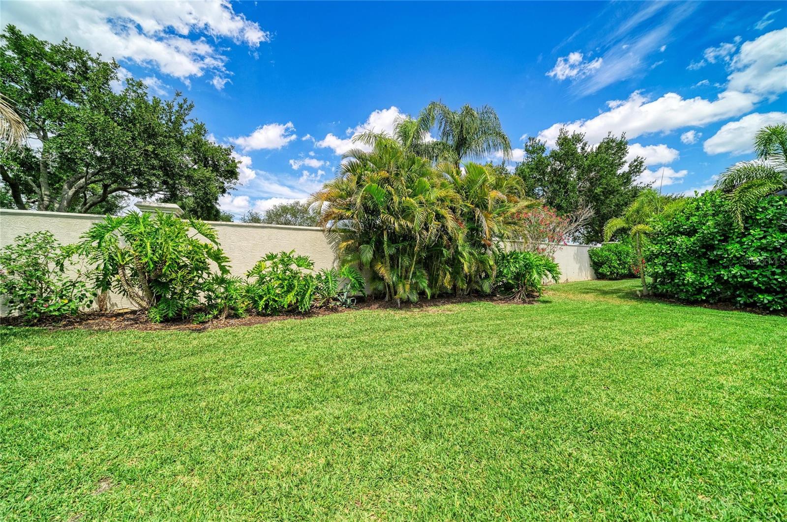 Image 45 of 51 For 5819 Title Row Drive