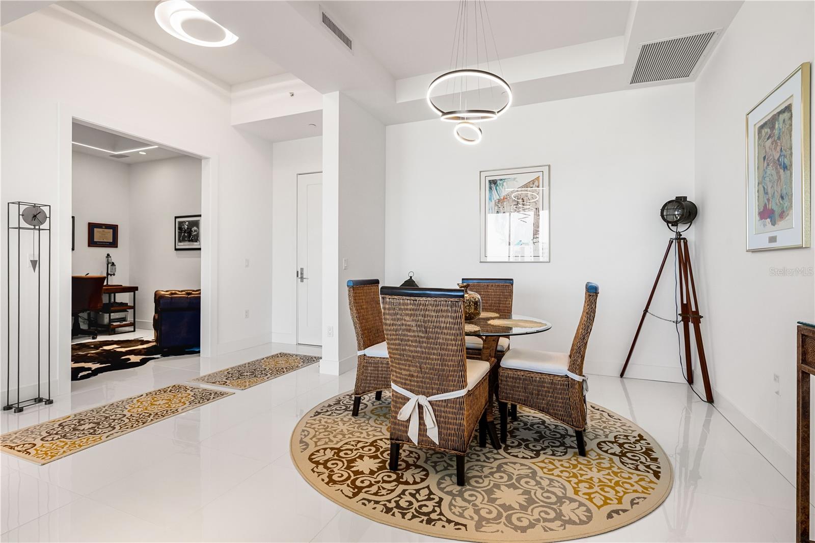 Image 11 of 61 For 111 Pineapple Avenue 1208