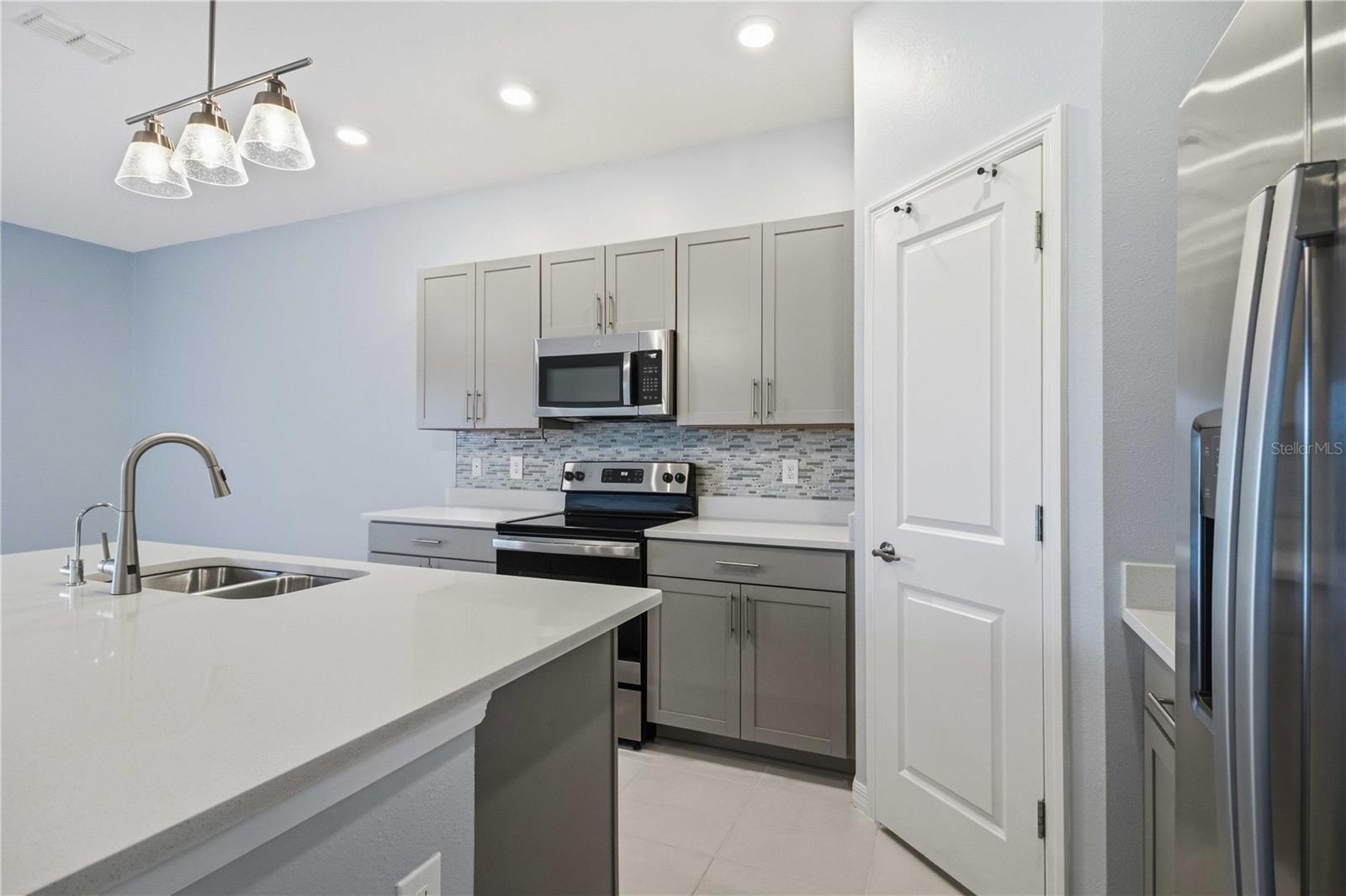 Image 16 of 56 For 11779 Glenside Terrace