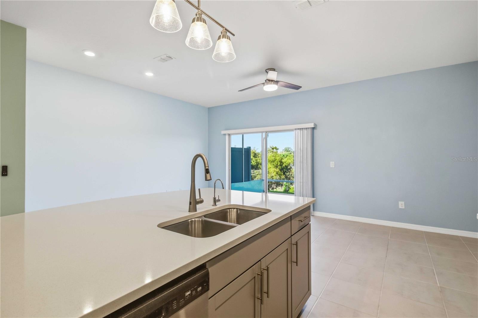 Image 17 of 56 For 11779 Glenside Terrace