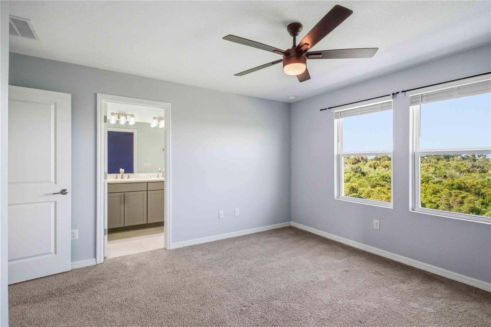 Image 24 of 56 For 11779 Glenside Terrace