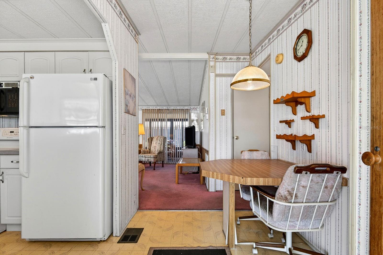 Image 11 of 38 For 8906 31st Avenue E