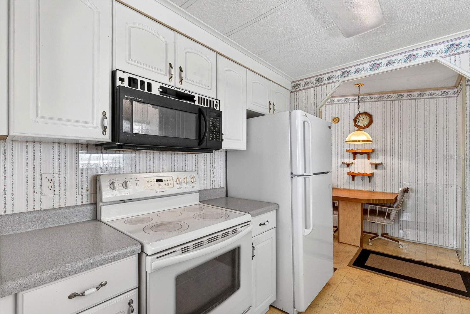Image 14 of 38 For 8906 31st Avenue E