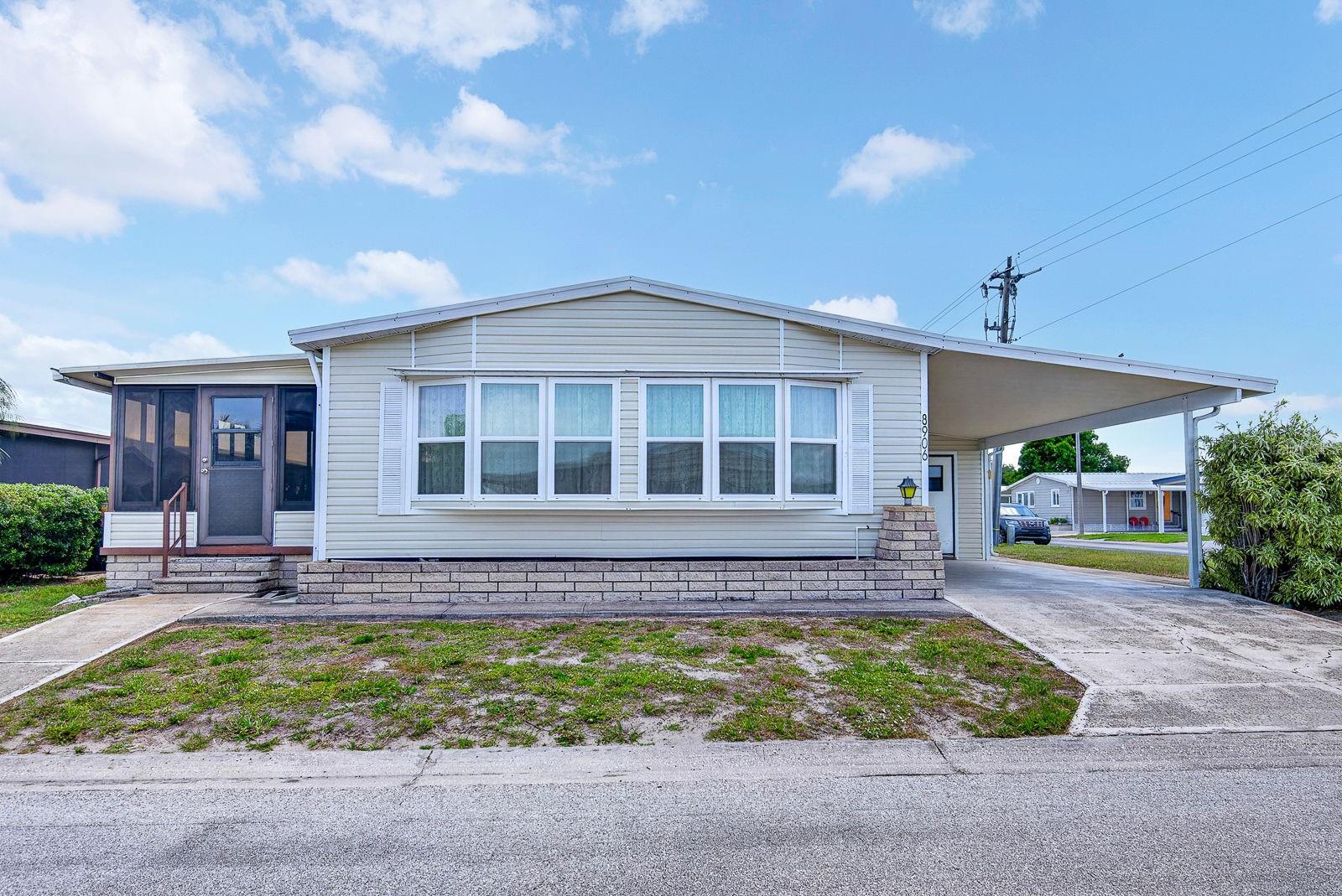Image 3 of 38 For 8906 31st Avenue E