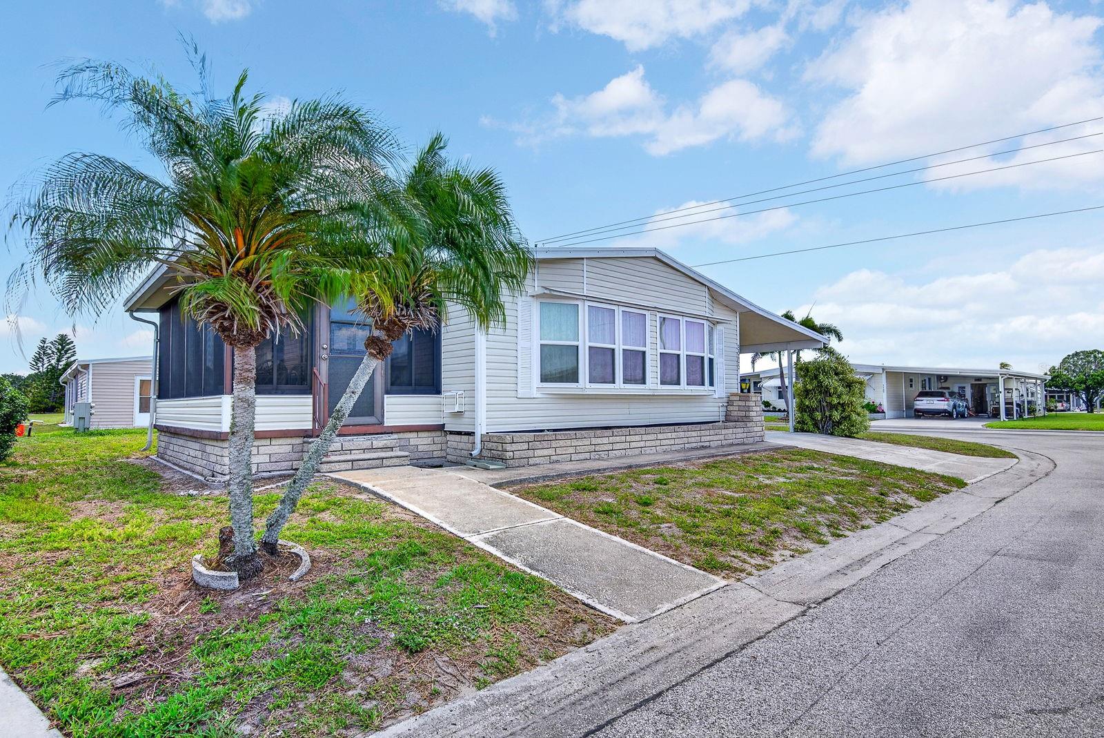 Image 6 of 38 For 8906 31st Avenue E