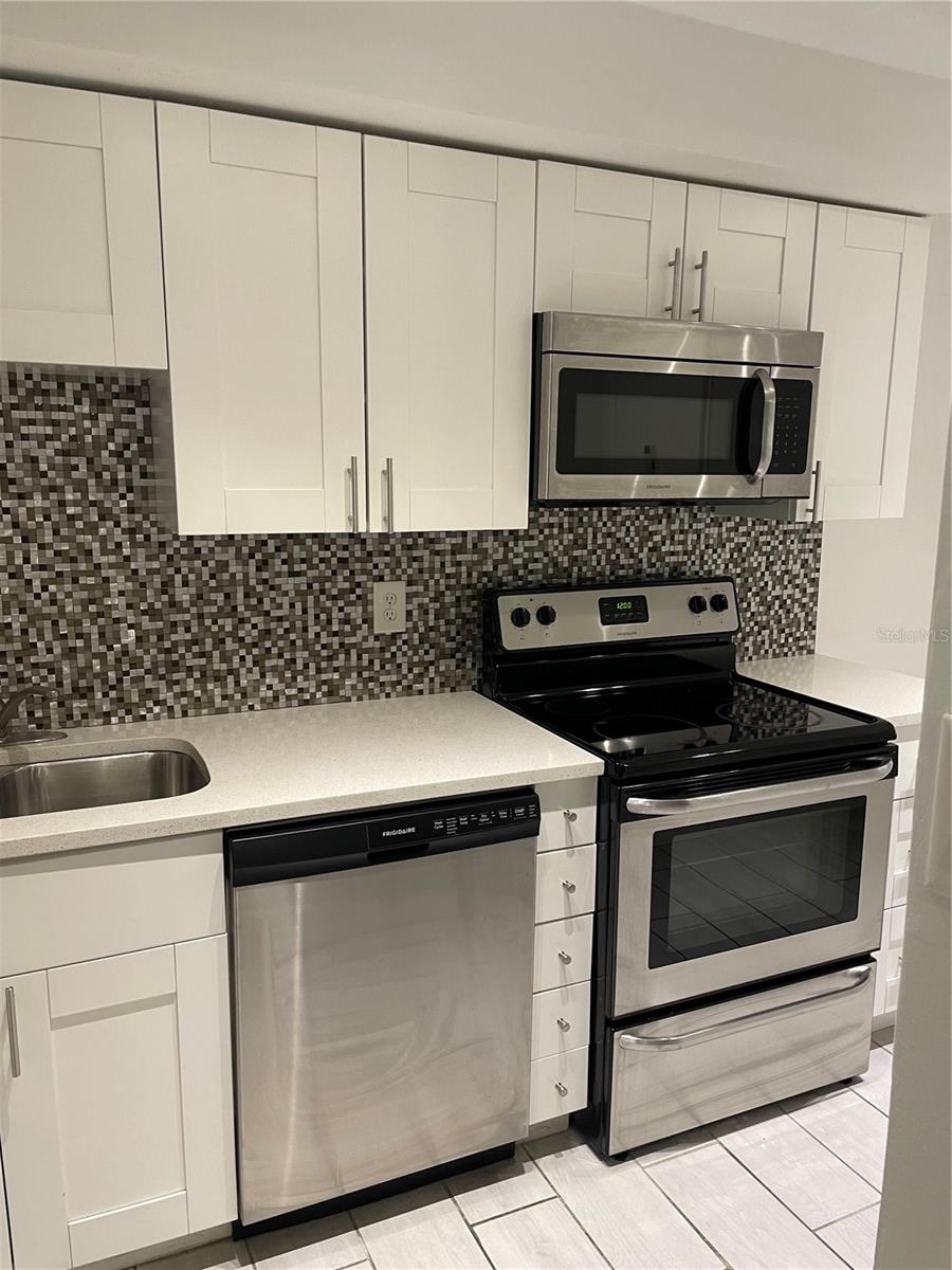 Image 11 of 18 For 3700 Osprey Avenue 216