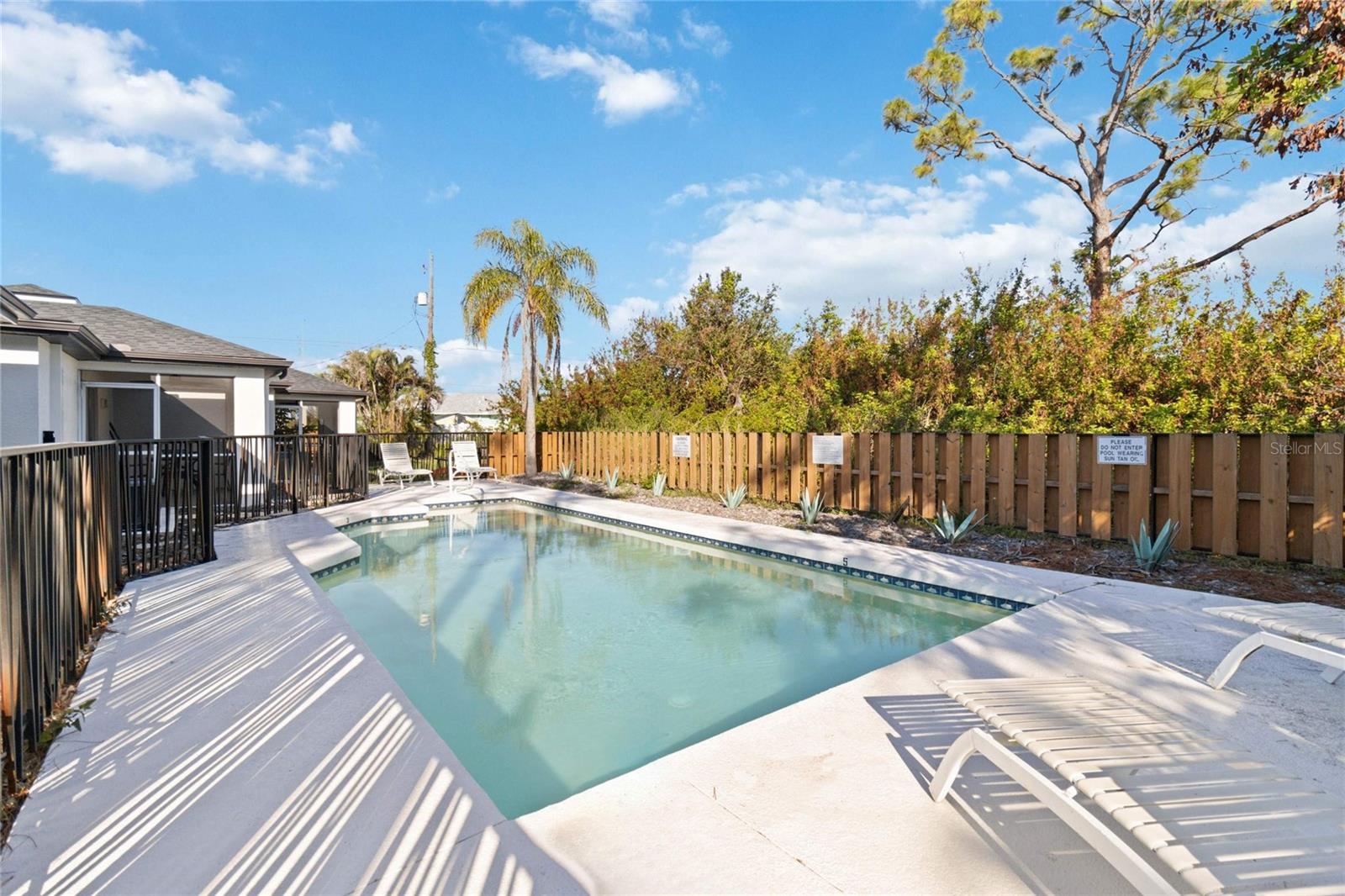 Image 20 of 30 For 13900 San Domingo Boulevard