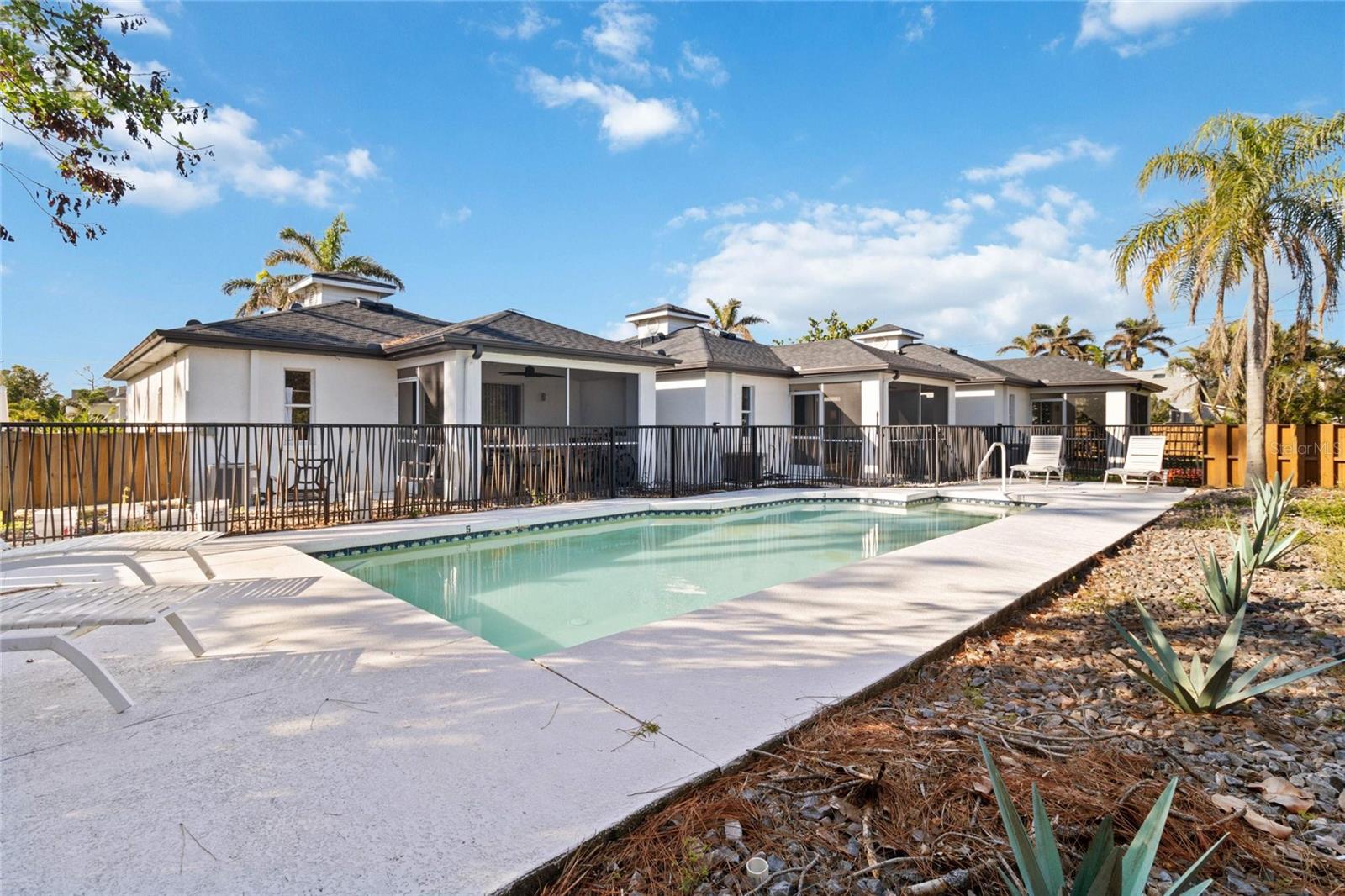 Image 21 of 30 For 13900 San Domingo Boulevard
