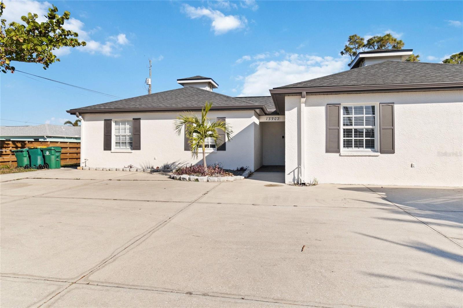Image 24 of 30 For 13900 San Domingo Boulevard