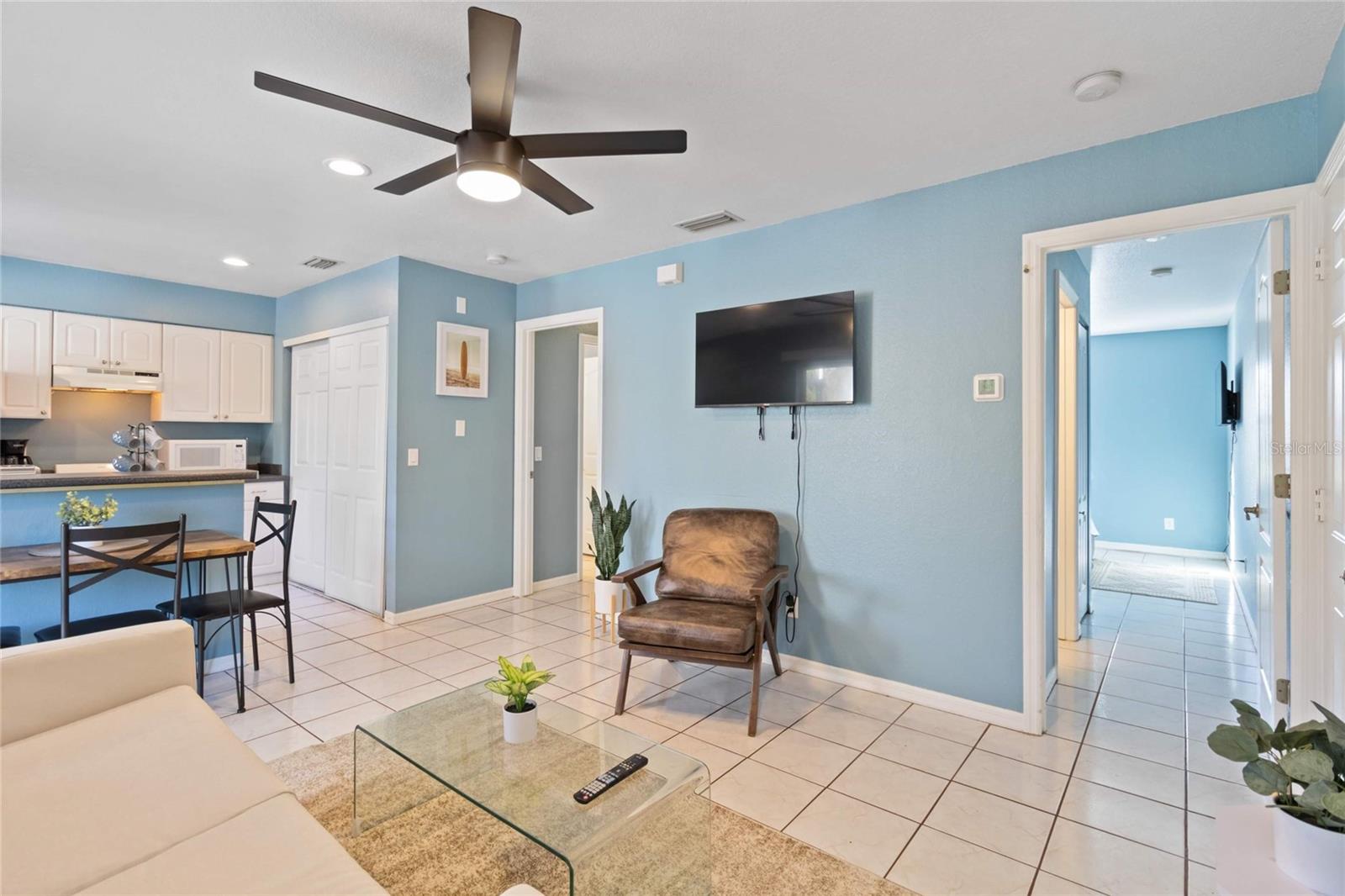 Image 3 of 30 For 13900 San Domingo Boulevard