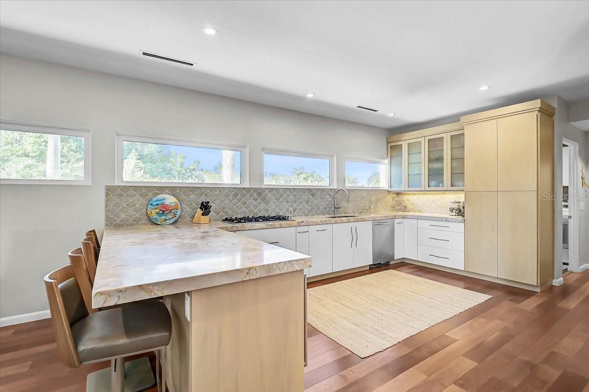 Image 10 of 53 For 627 Owl Way 