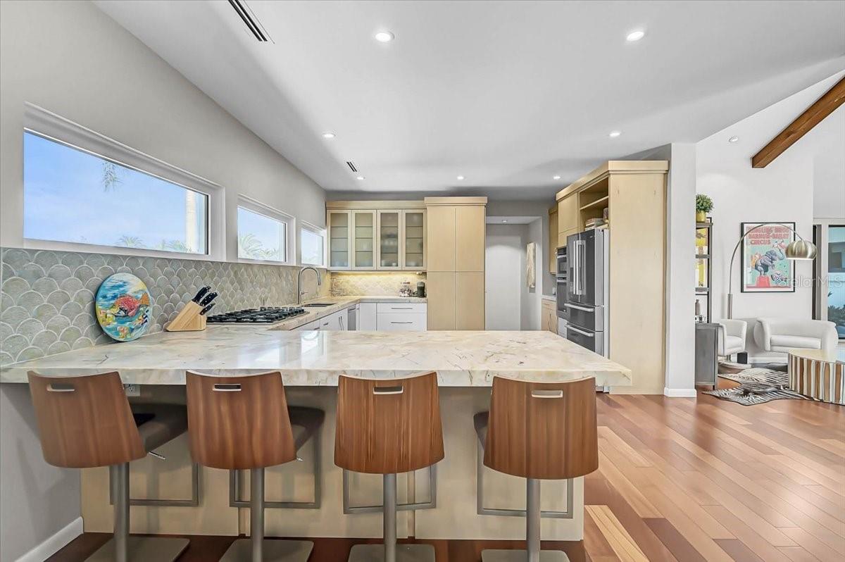 Image 11 of 53 For 627 Owl Way 