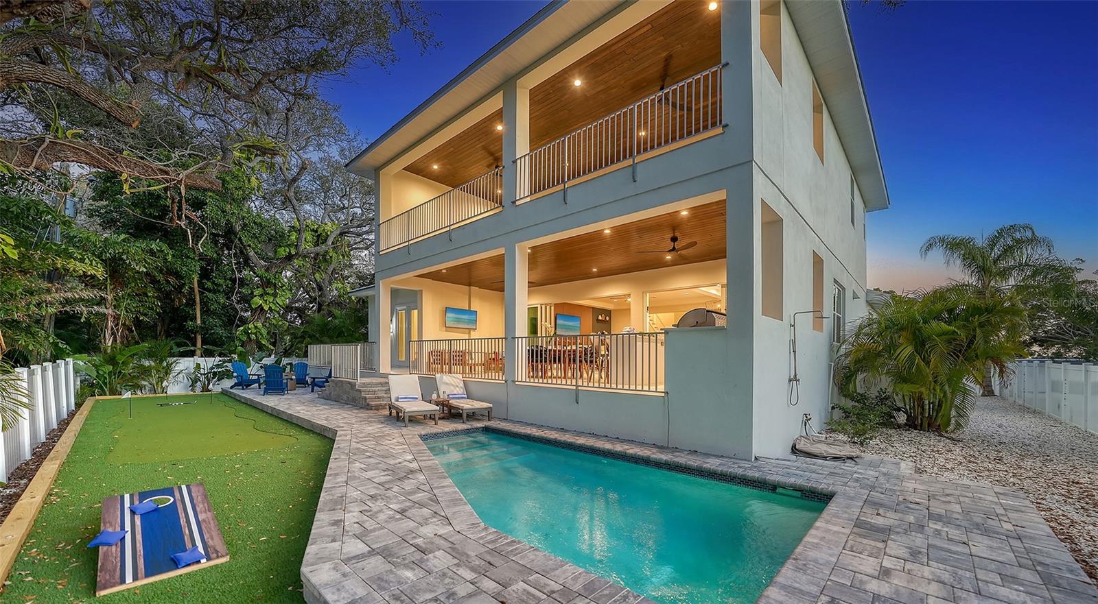 Image 4 of 84 For 1537 Siesta Drive