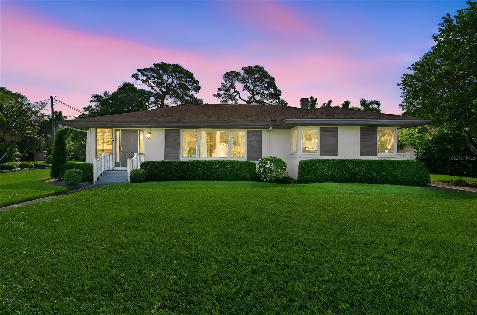 Details for 301 26th Street W, BRADENTON, FL 34205