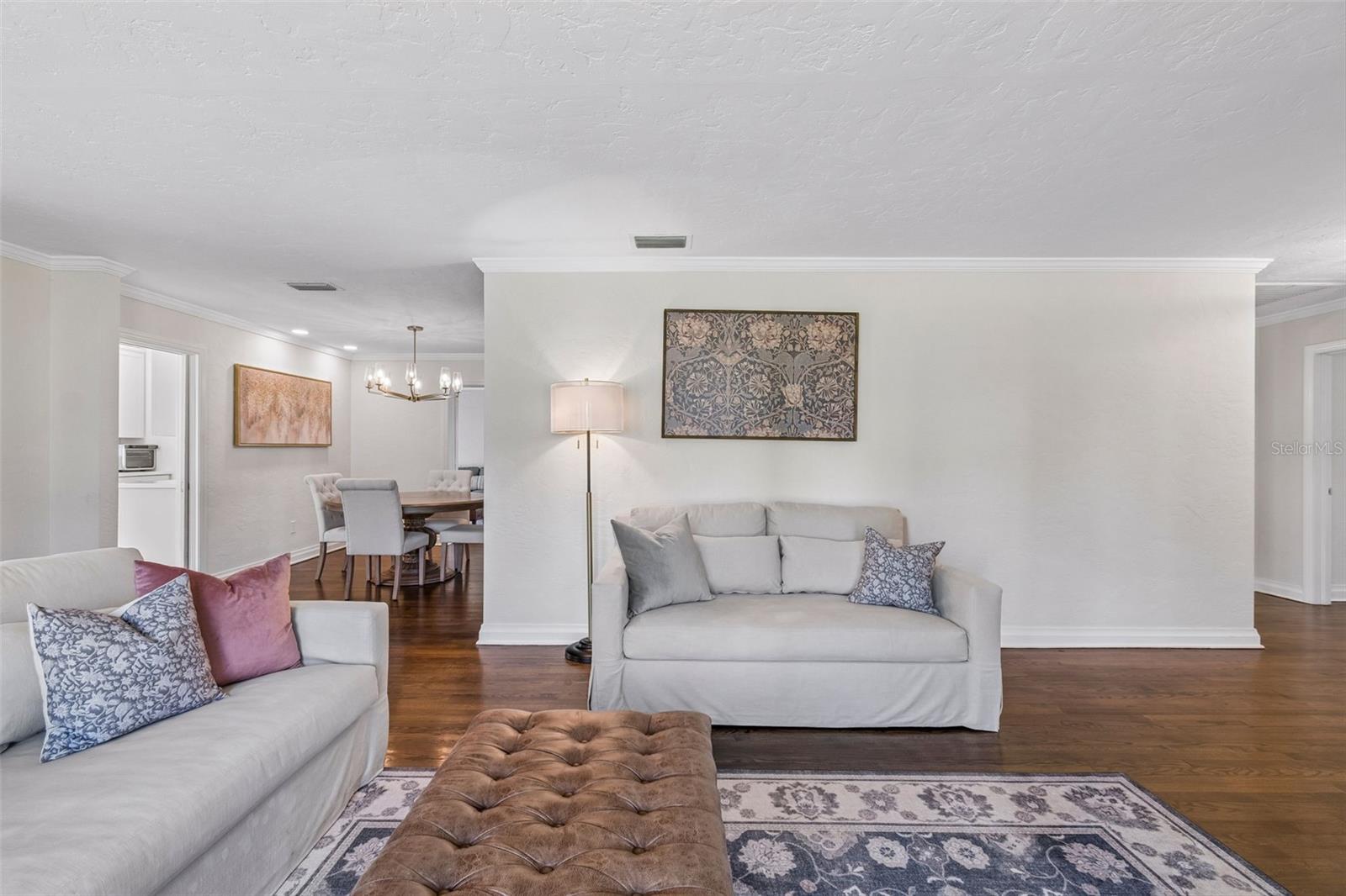 Image 13 of 77 For 301 26th Street W