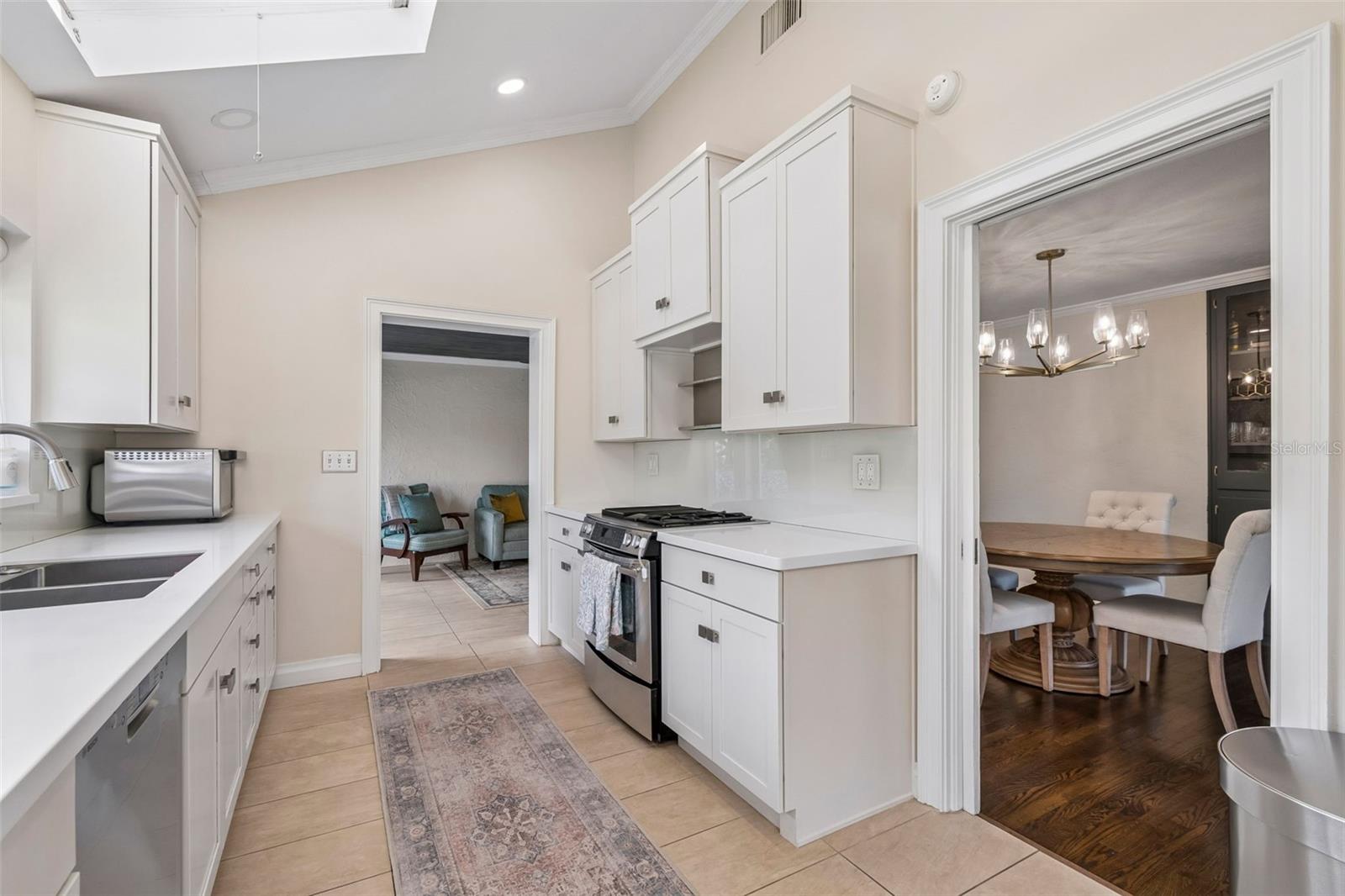 Image 19 of 77 For 301 26th Street W