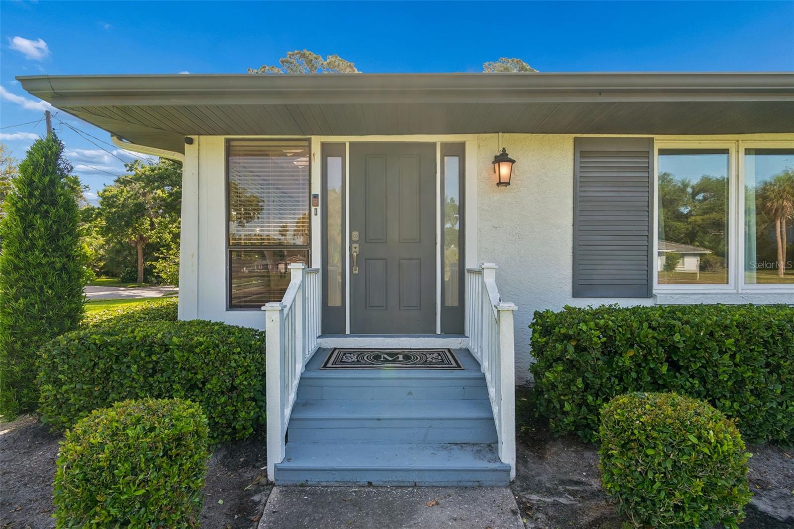 Image 9 of 77 For 301 26th Street W
