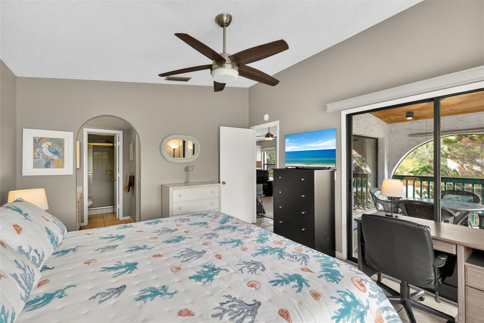 Image 13 of 39 For 4729 Casablanca Circle C21