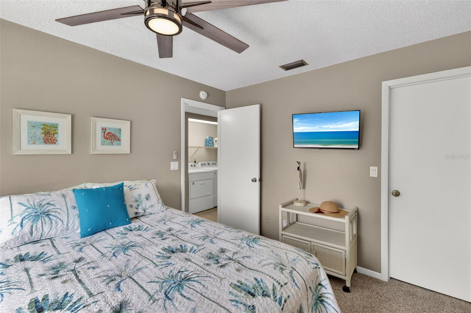 Image 18 of 39 For 4729 Casablanca Circle C21