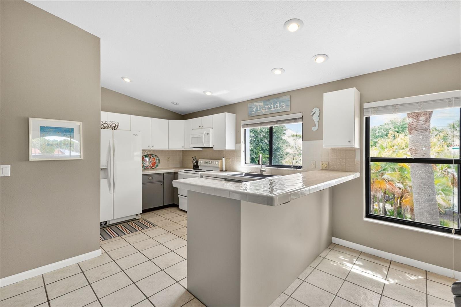 Image 5 of 39 For 4729 Casablanca Circle C21