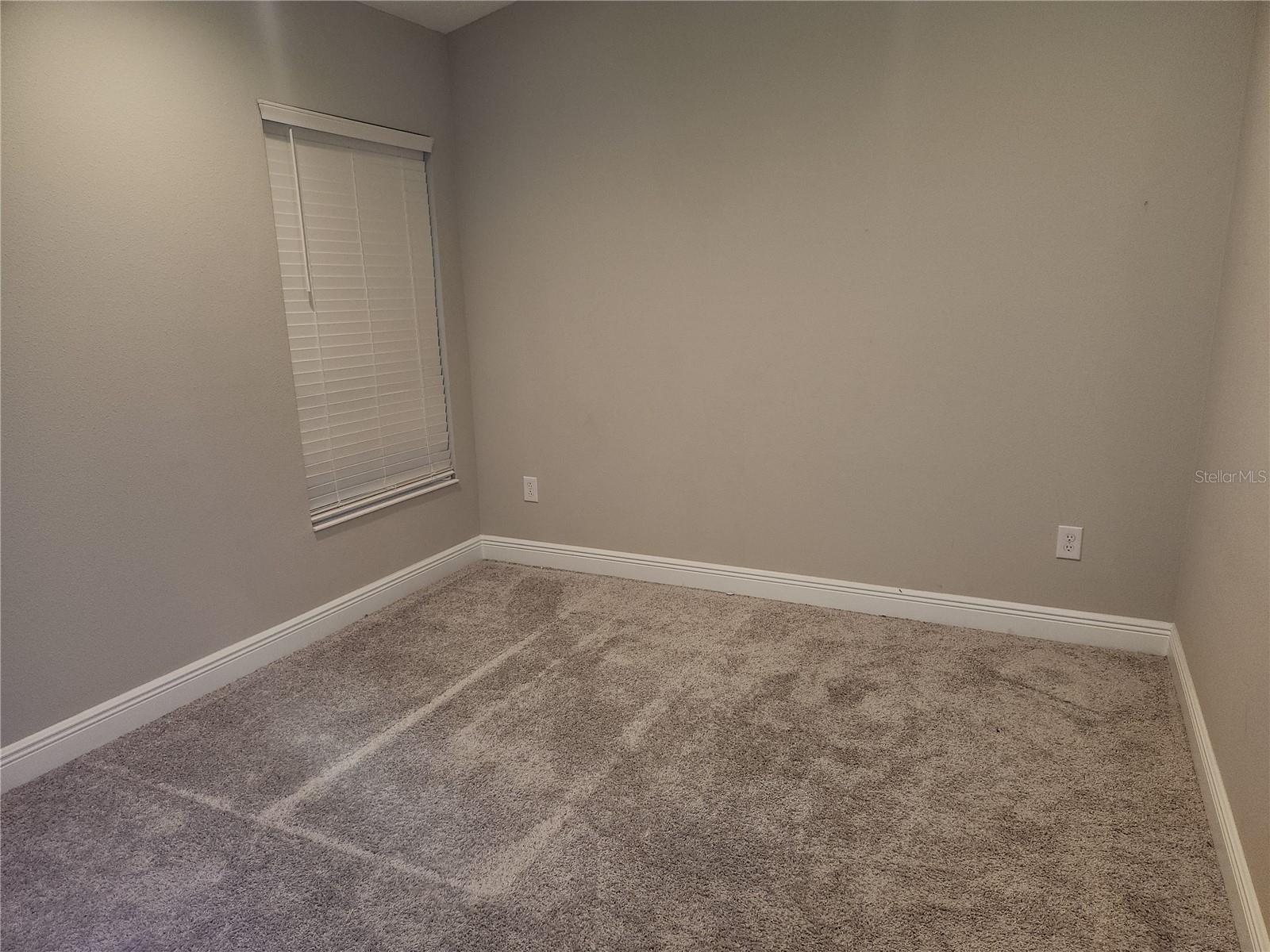 Image 25 of 33 For 12573 Oak Hill Way