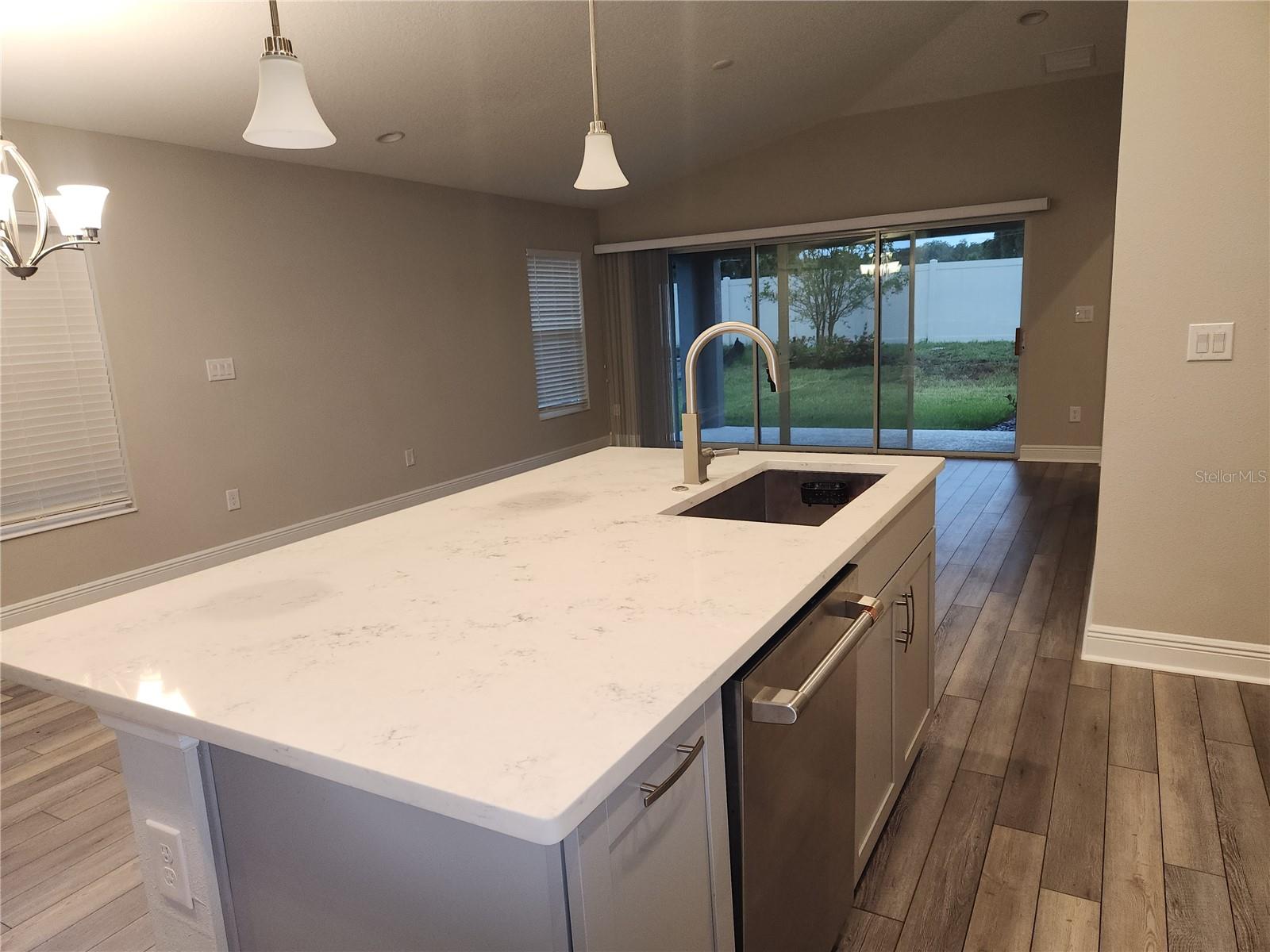 Image 8 of 33 For 12573 Oak Hill Way