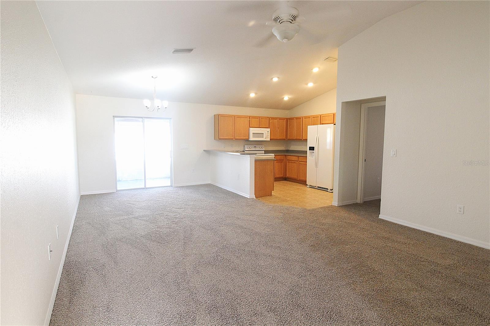 Image 3 of 22 For 2211 11th Avenue E