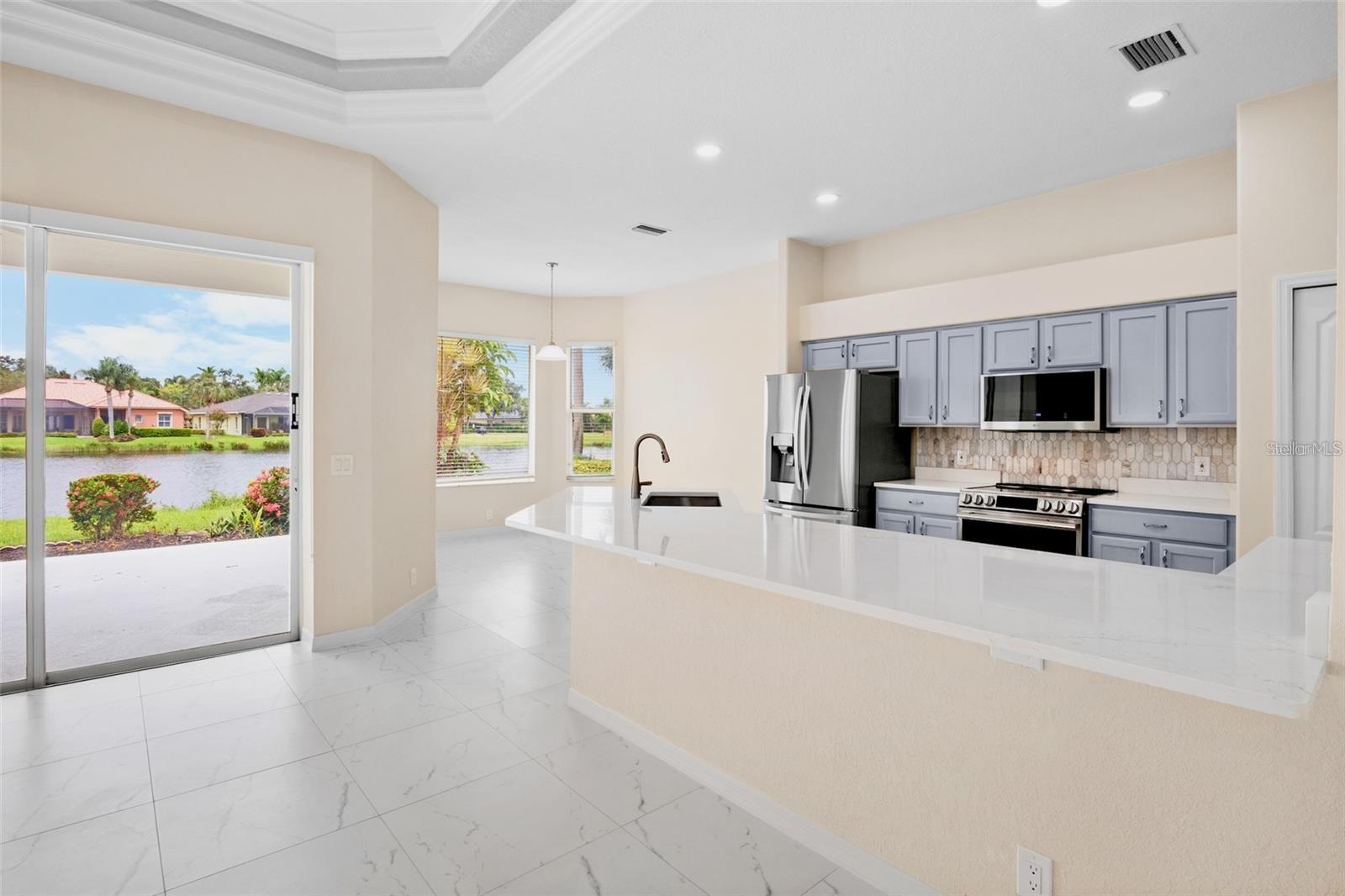 Image 13 of 39 For 4971 Sabal Lake Circle