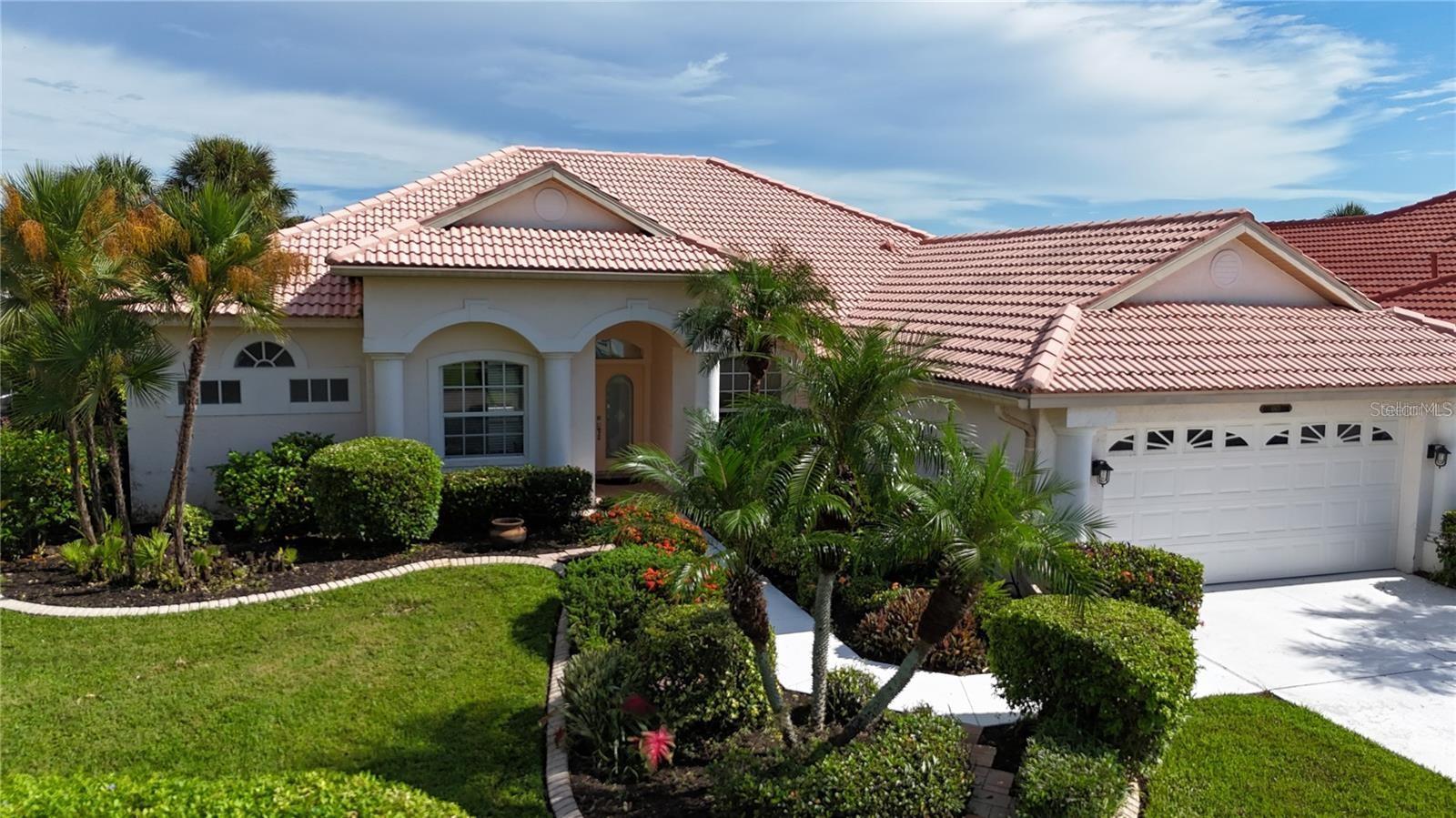 Image 2 of 39 For 4971 Sabal Lake Circle