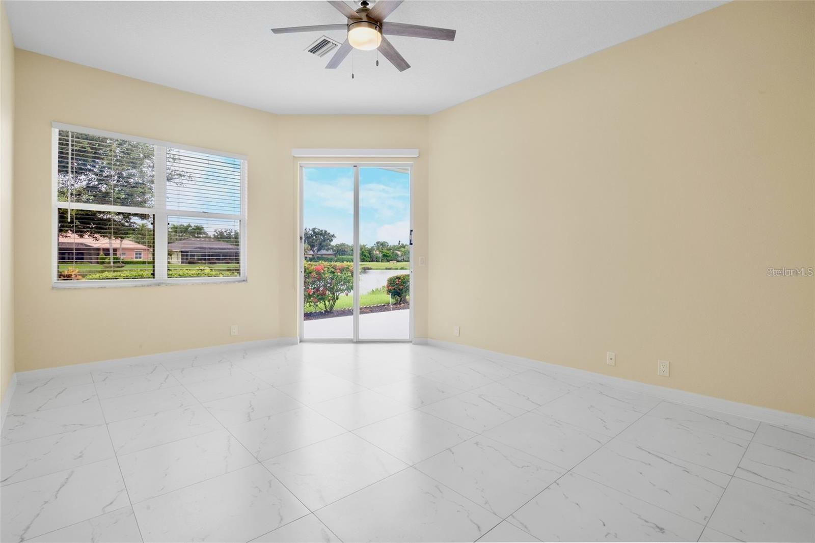Image 20 of 39 For 4971 Sabal Lake Circle
