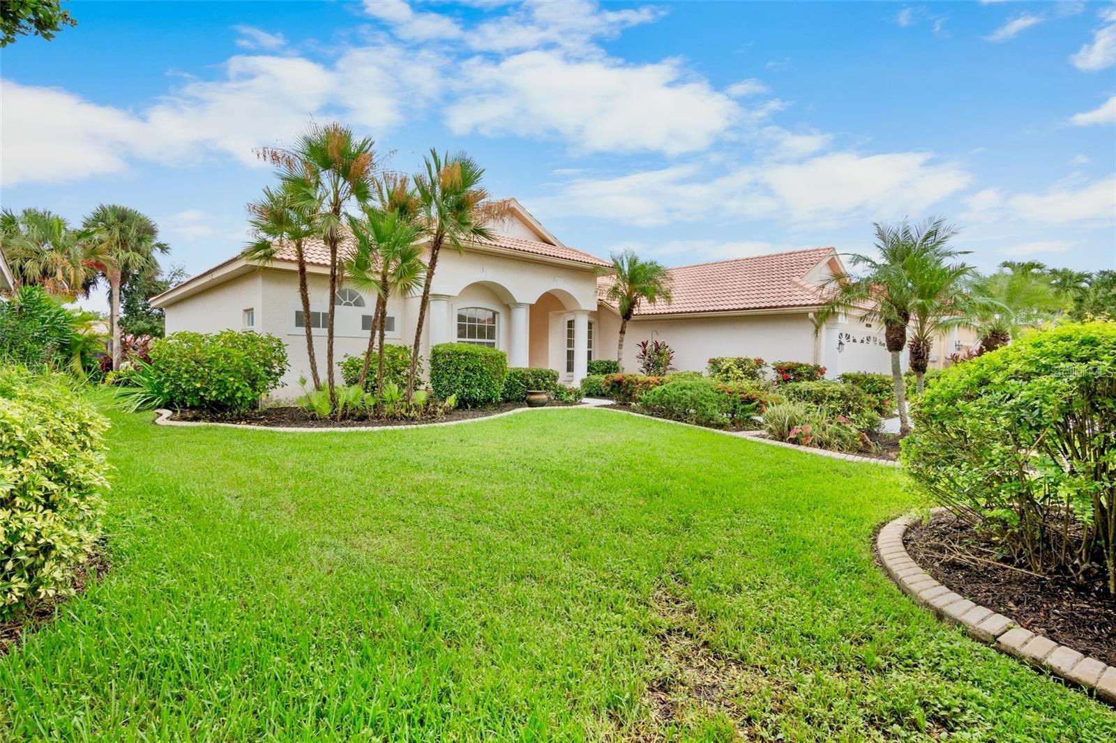 Image 4 of 39 For 4971 Sabal Lake Circle