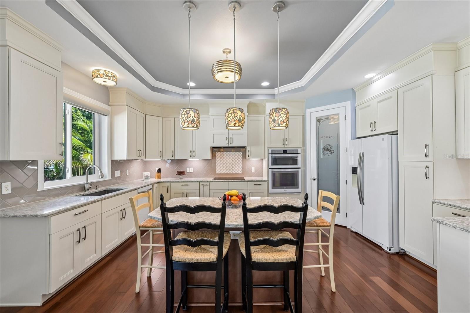 Image 15 of 63 For 8174 17th Avenue W