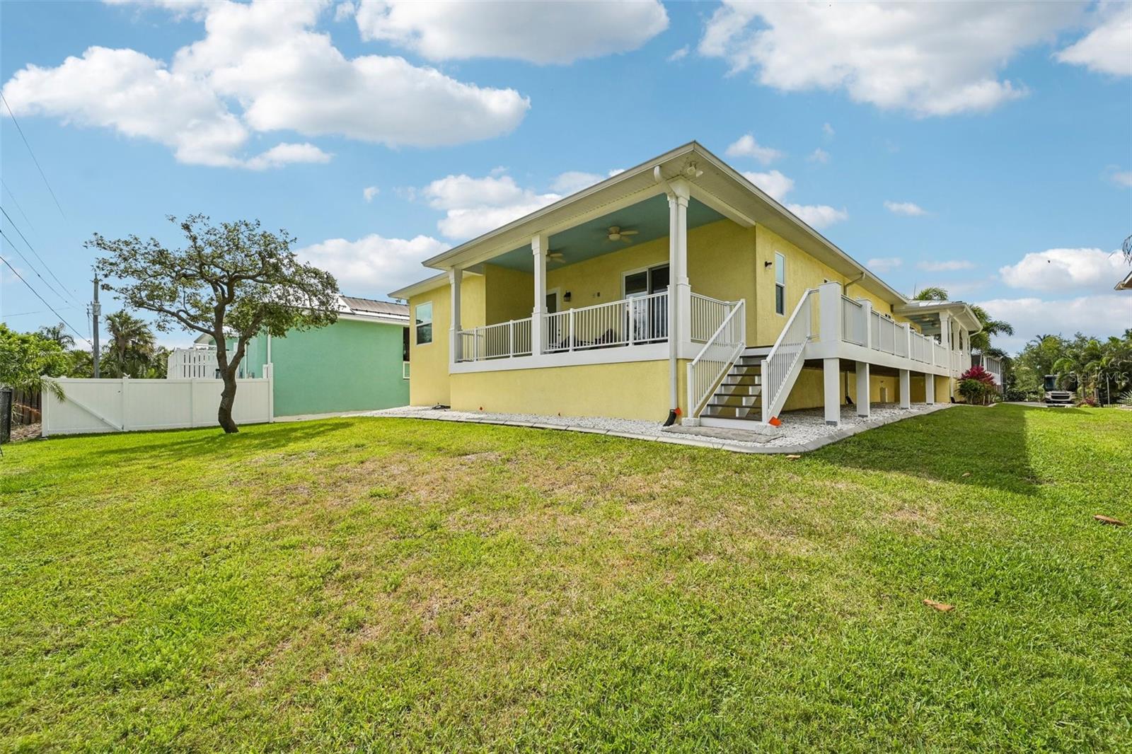 Image 42 of 63 For 8174 17th Avenue W
