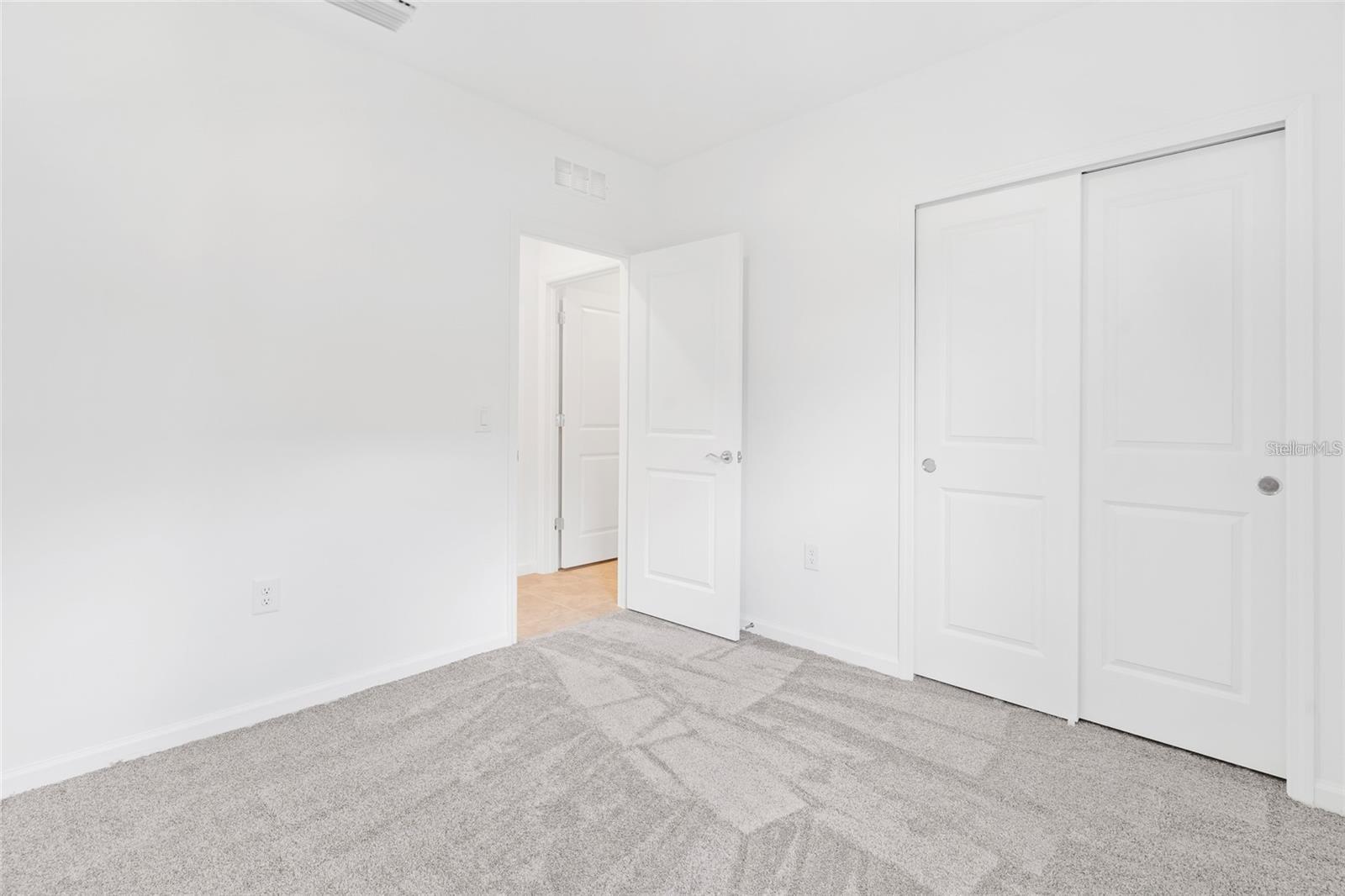 Image 21 of 27 For 6560 Silverstar Drive